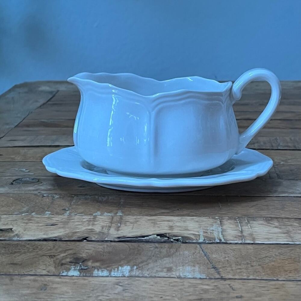 Vintage Harmony House White Federalist Ironstone Gravy Boat & Underplate 4238